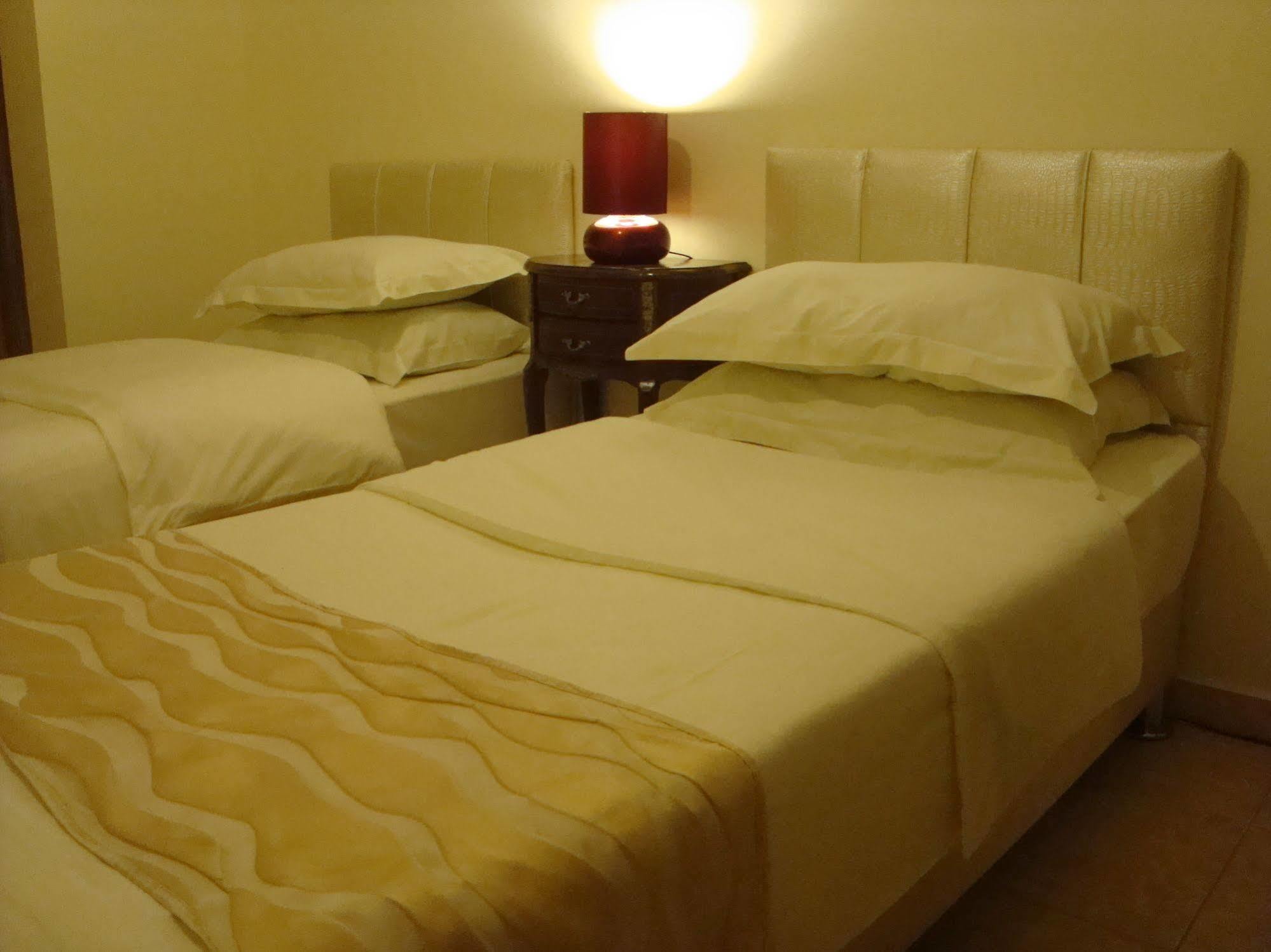 Rafi Hotel Амман Екстер'єр фото